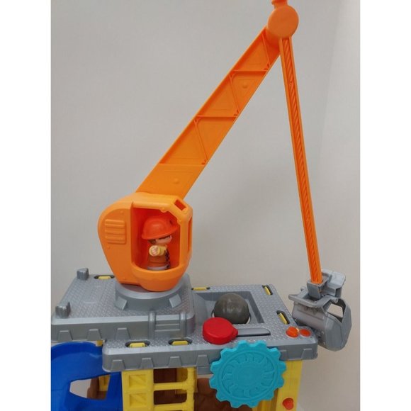 Fisher Price Little People Work Together Construction Set - Picture 6 of 9